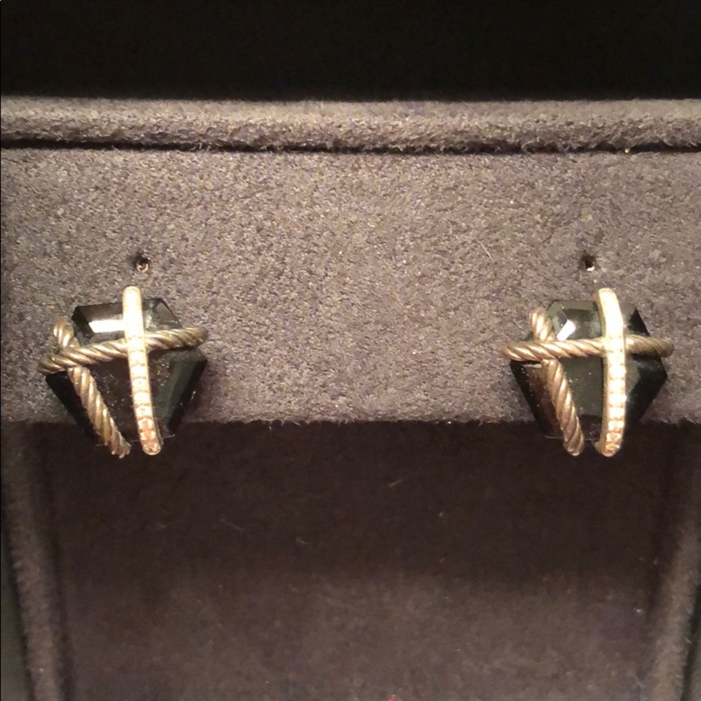 David yurman Black onyx with a row of diamonds